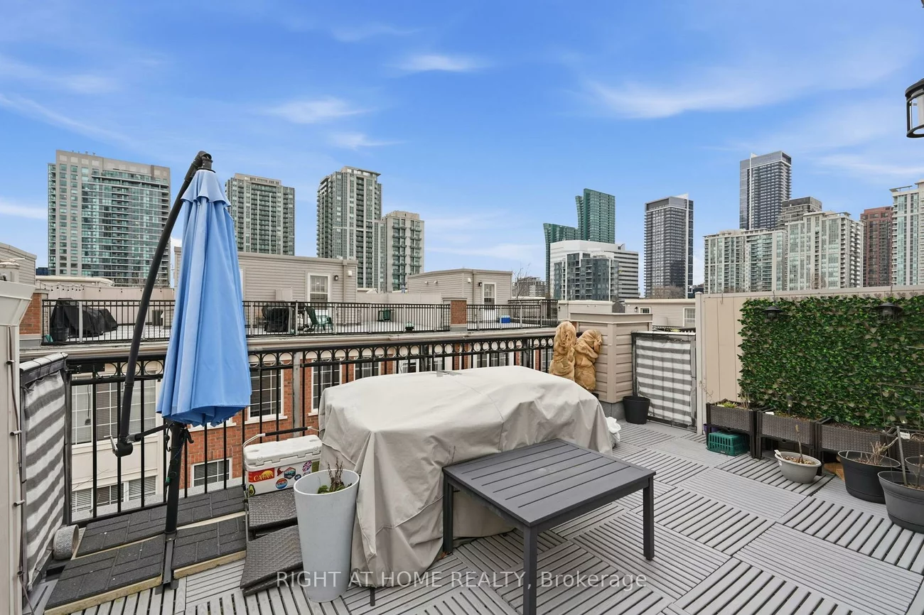 5, Everson, Willowdale East, Toronto