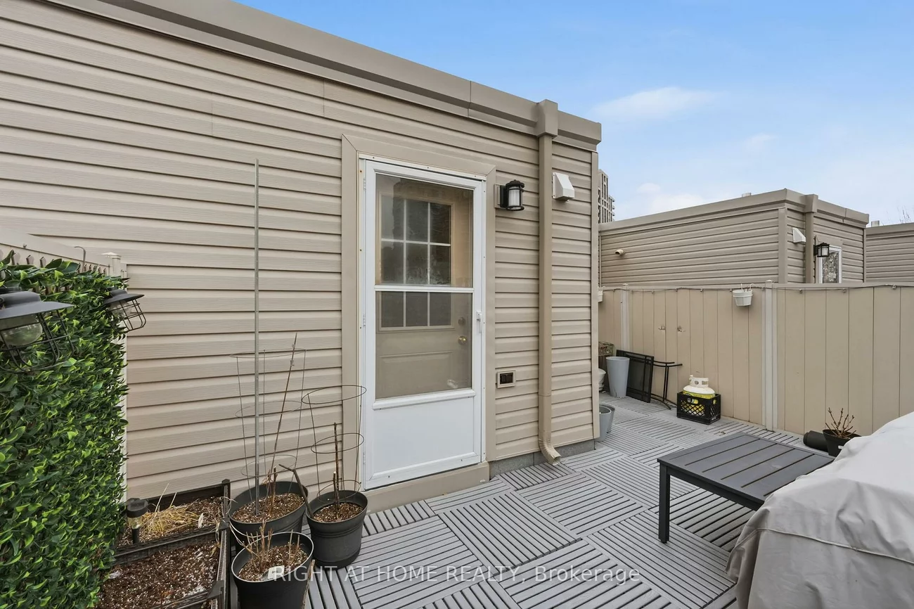 5, Everson, Willowdale East, Toronto