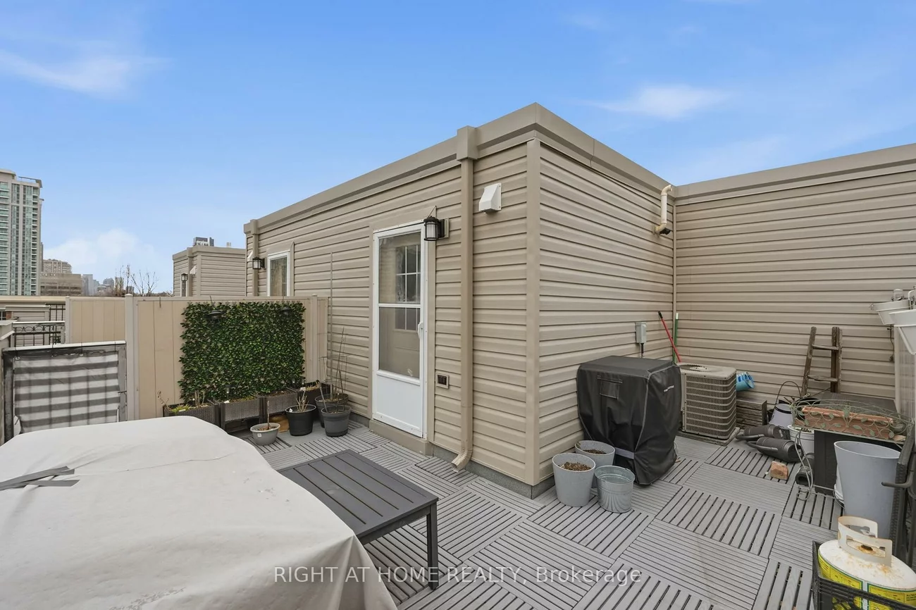 5, Everson, Willowdale East, Toronto