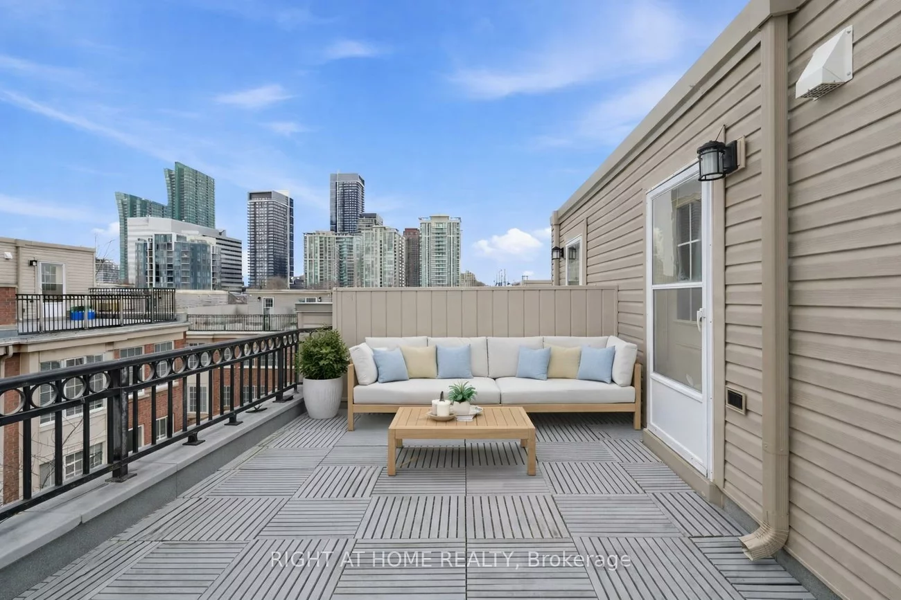 5, Everson, Willowdale East, Toronto