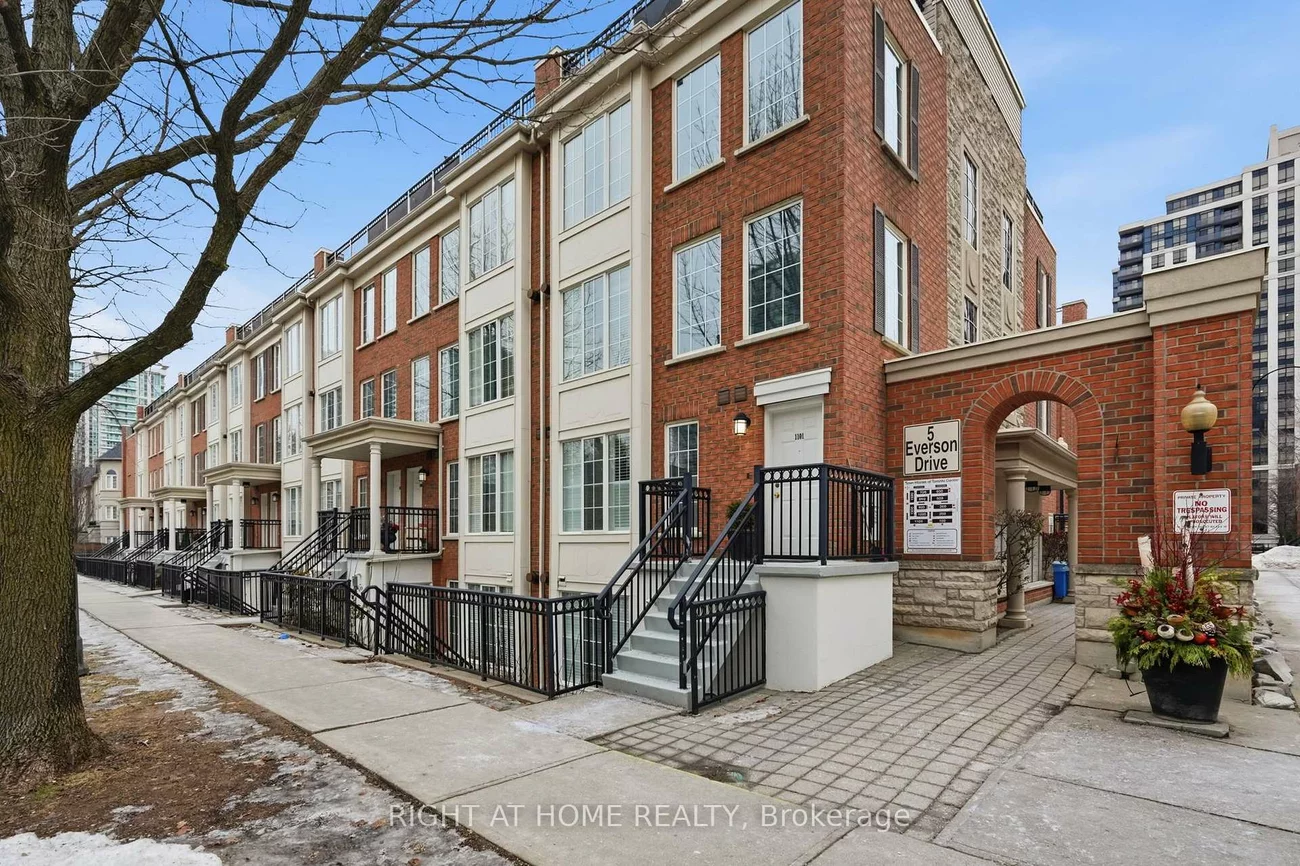 5, Everson, Willowdale East, Toronto