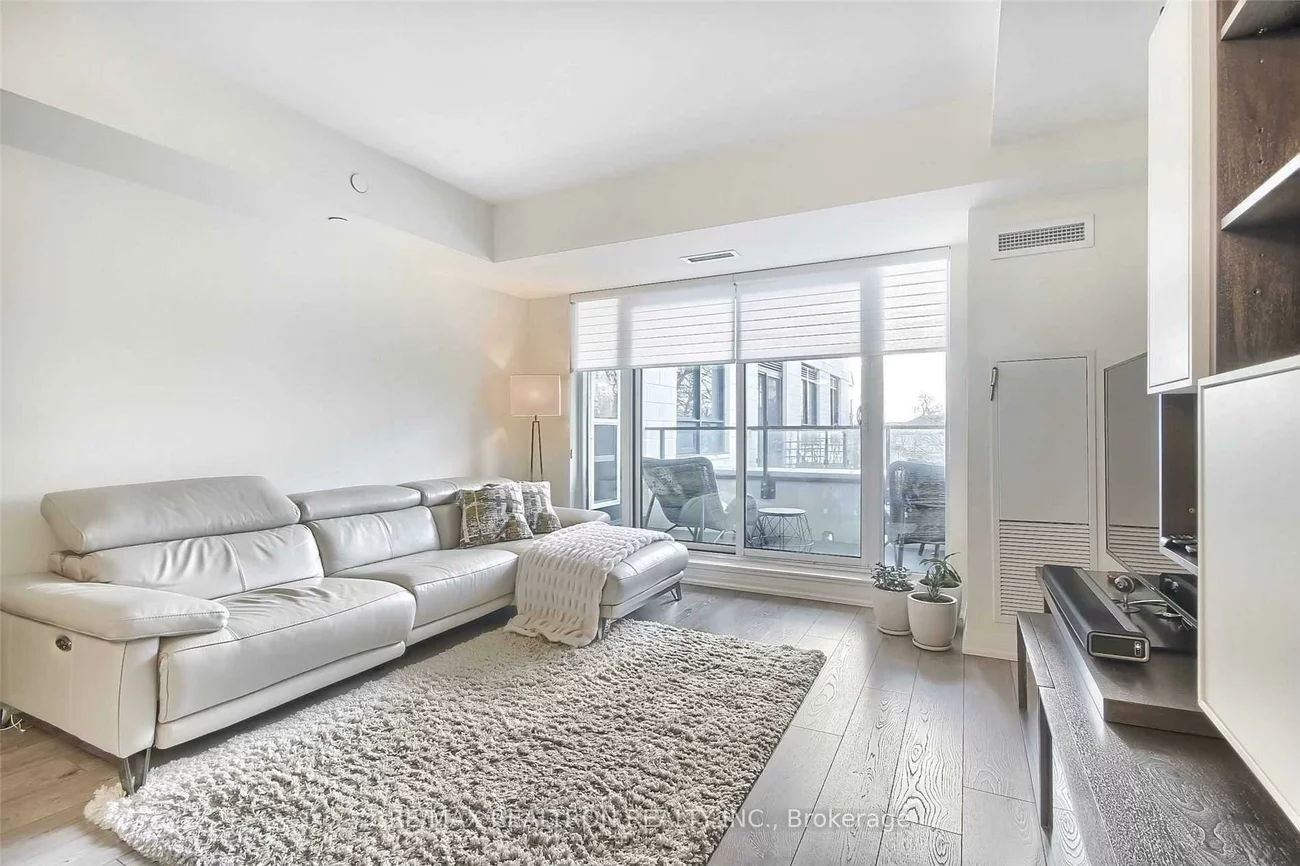 741, Sheppard, Clanton Park, Toronto