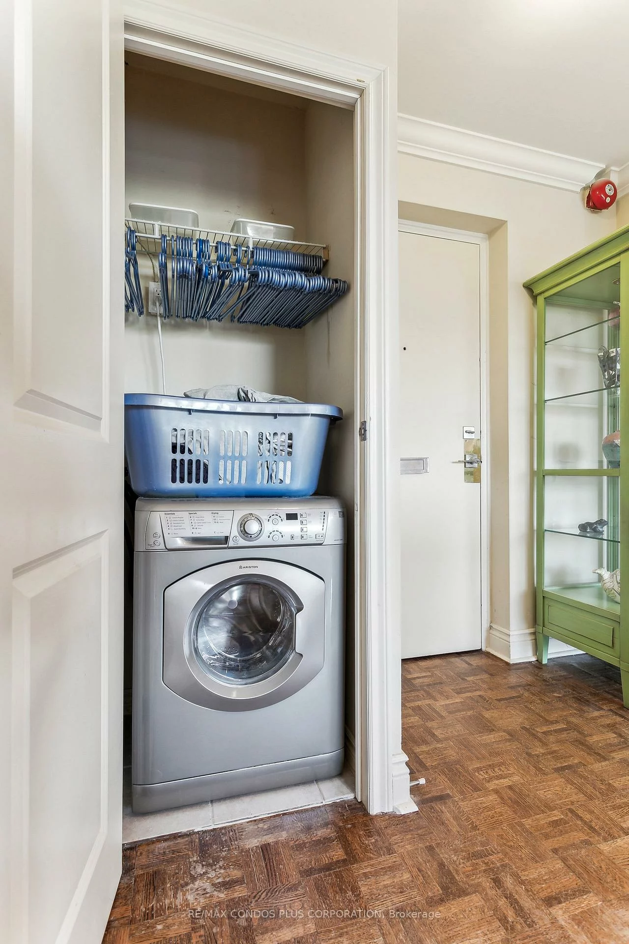 71, Jonesville, Banbury-Don Mills, Toronto