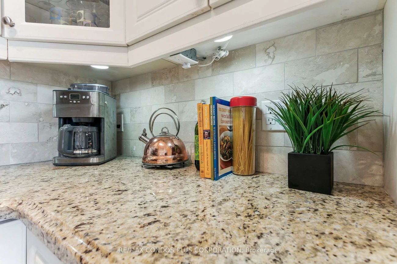 71, Jonesville, Banbury-Don Mills, Toronto