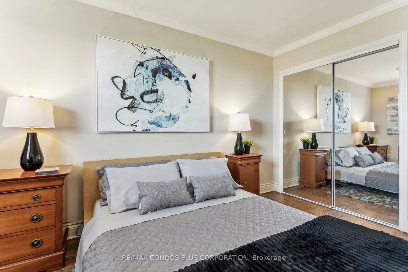 71, Jonesville, Banbury-Don Mills, Toronto