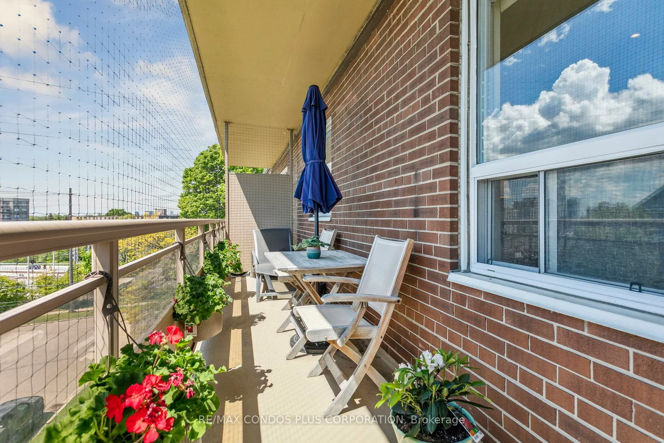 71, Jonesville, Banbury-Don Mills, Toronto
