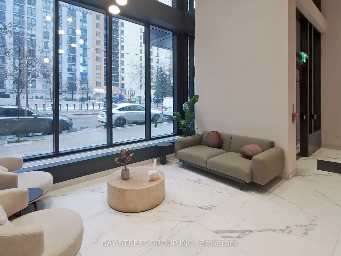 65, Mutual, Church-Yonge Corridor, Toronto