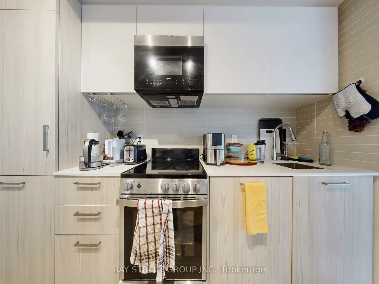 65, Mutual, Church-Yonge Corridor, Toronto