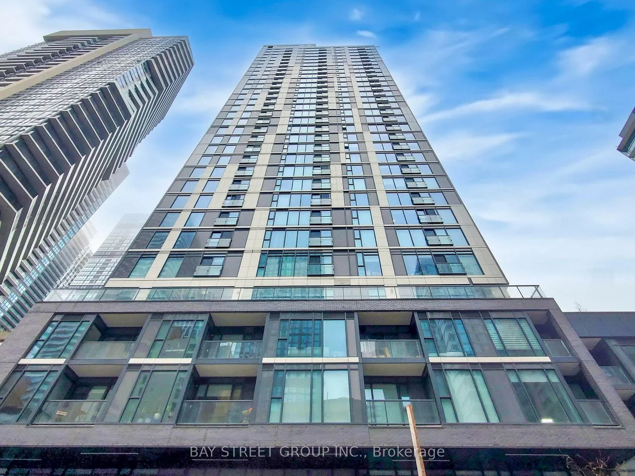 65, Mutual, Church-Yonge Corridor, Toronto