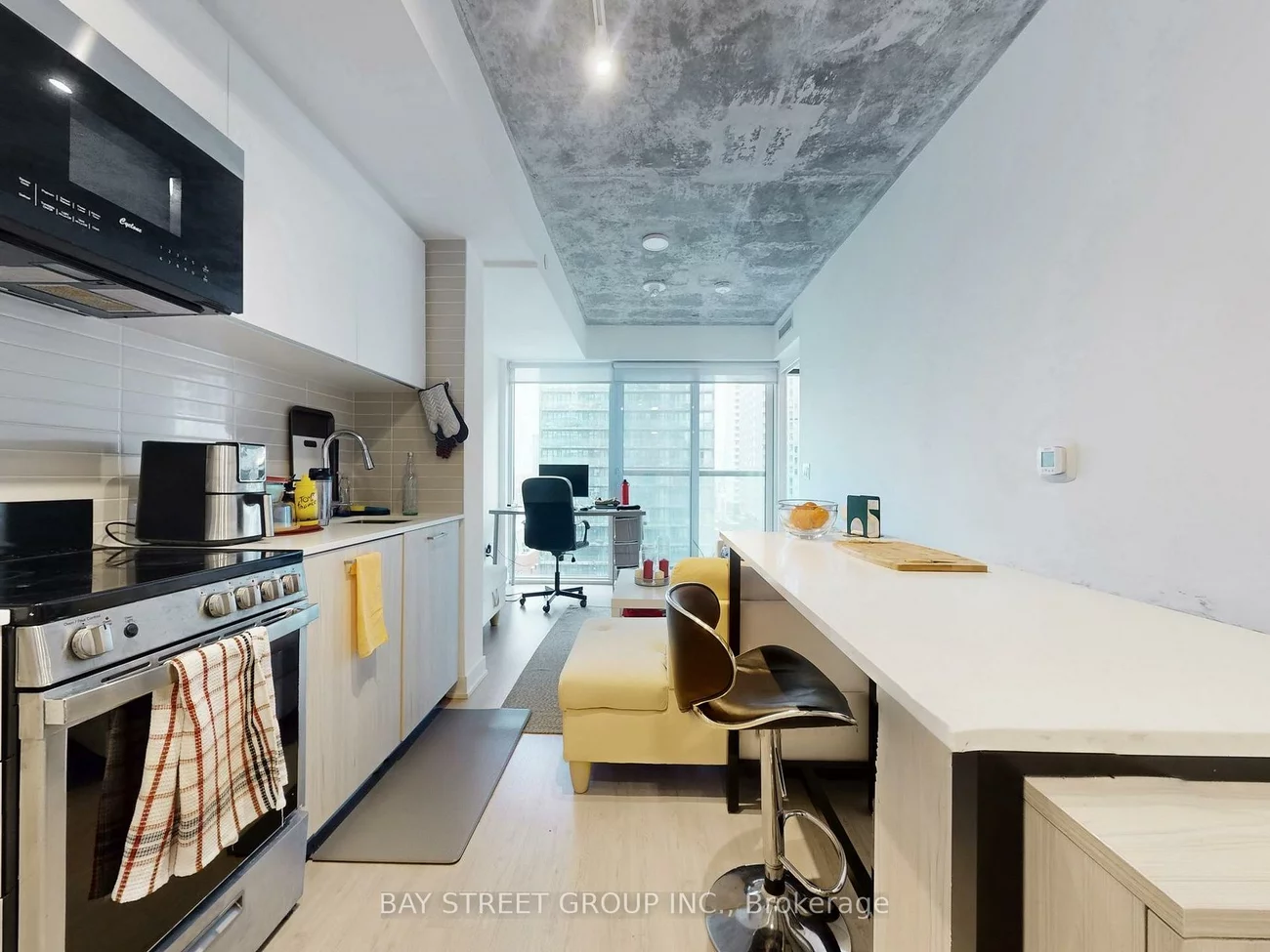 65, Mutual, Church-Yonge Corridor, Toronto