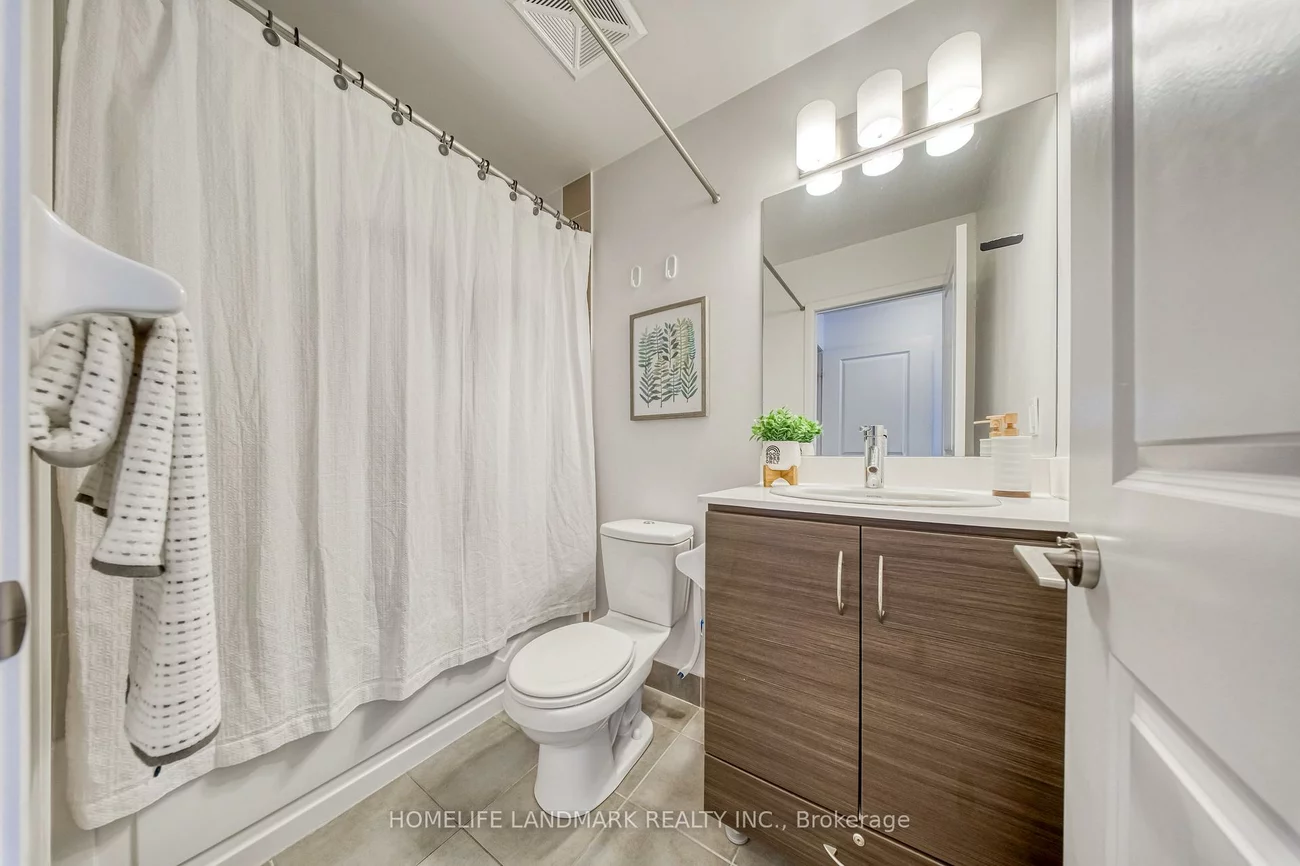 5168, Yonge, Willowdale West, Toronto