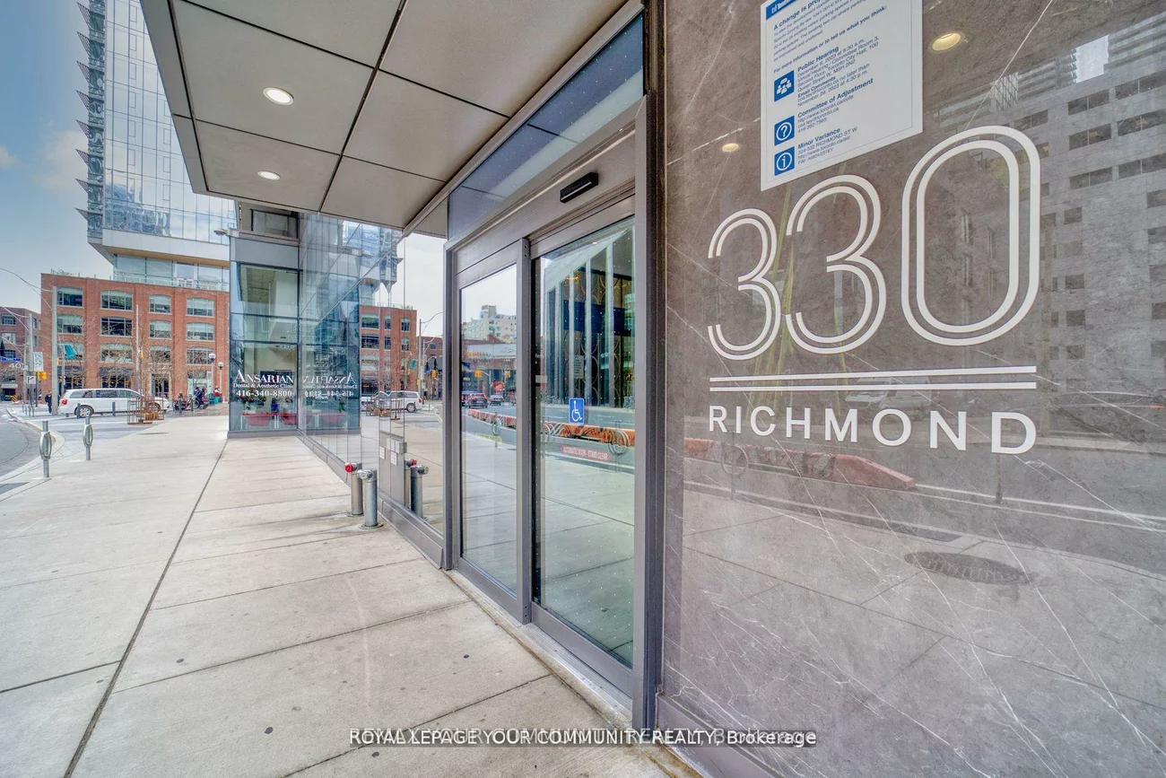 330, Richmond, Waterfront Communities C1, Toronto