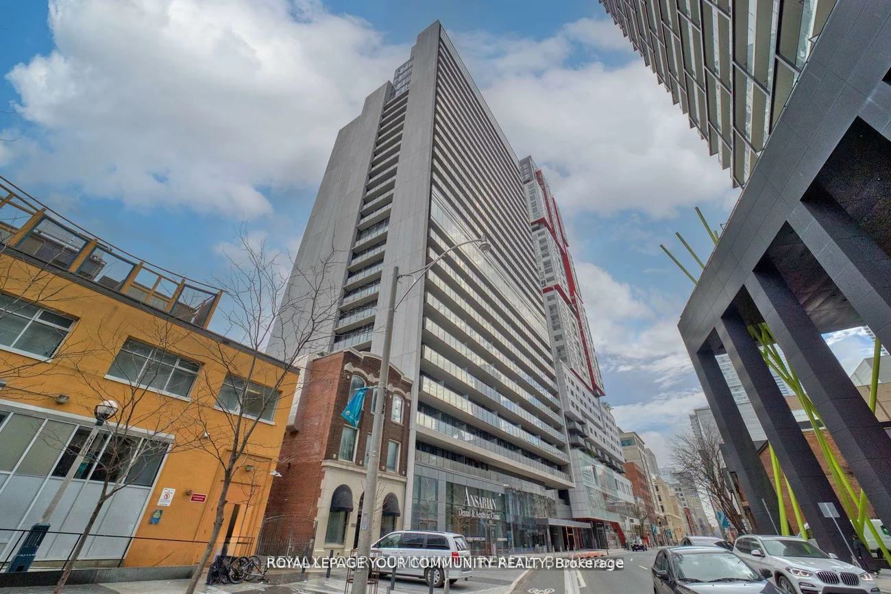 330, Richmond, Waterfront Communities C1, Toronto