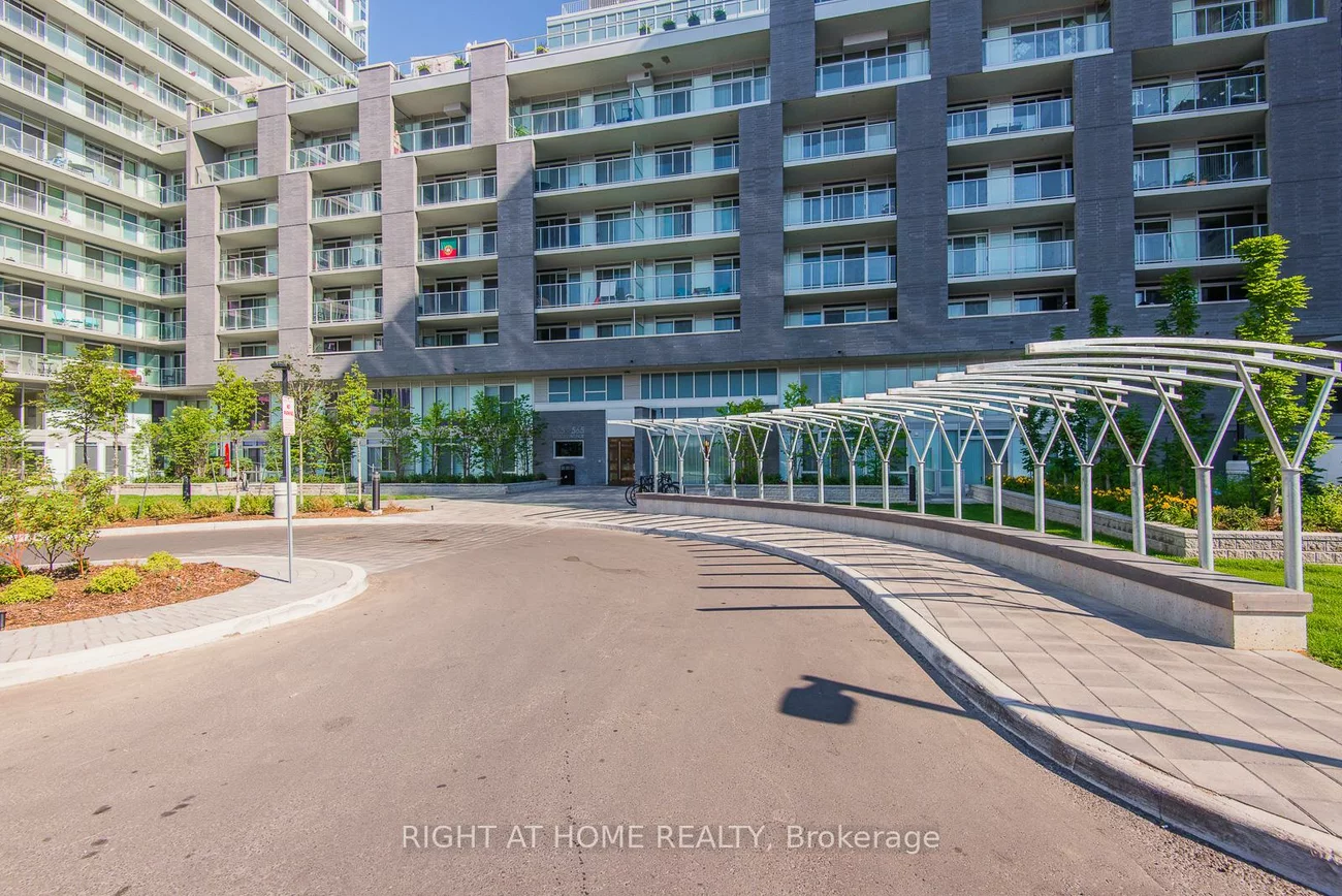 565, Wilson, Clanton Park, Toronto