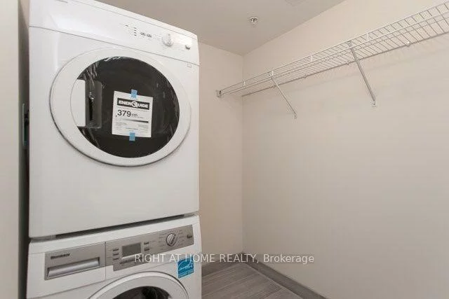 565, Wilson, Clanton Park, Toronto