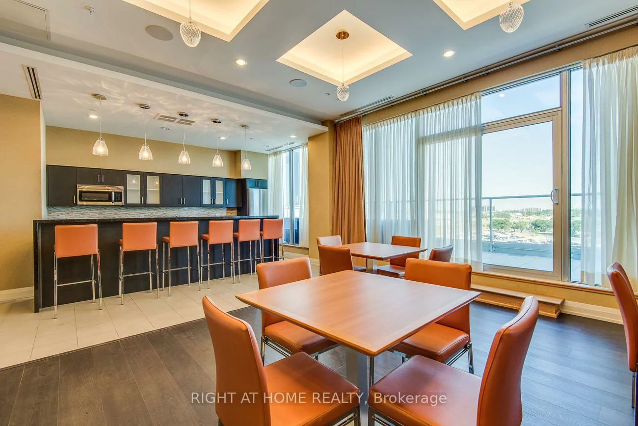 565, Wilson, Clanton Park, Toronto