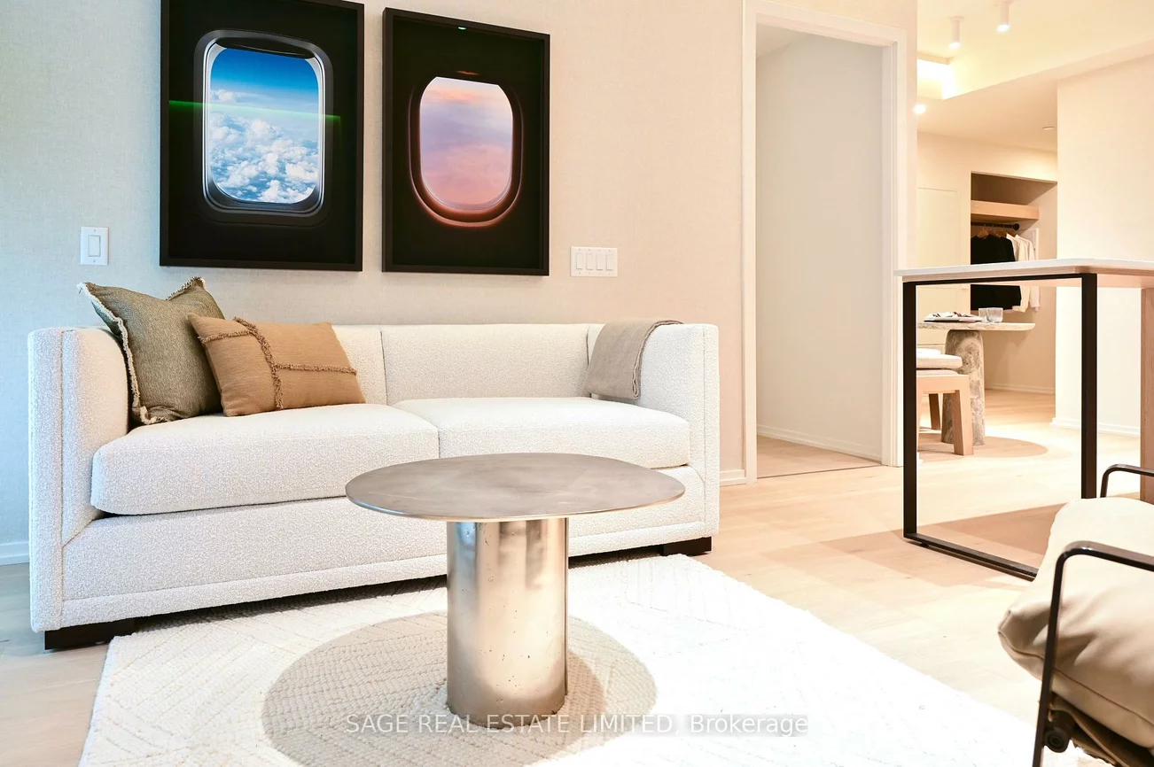 109, Erskine, Mount Pleasant West, Toronto