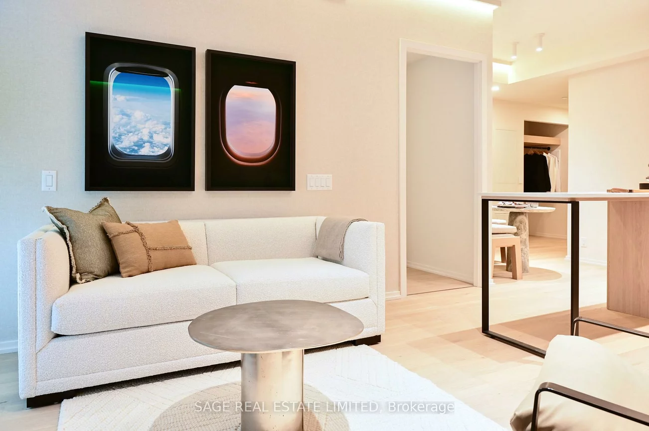 109, Erskine, Mount Pleasant West, Toronto