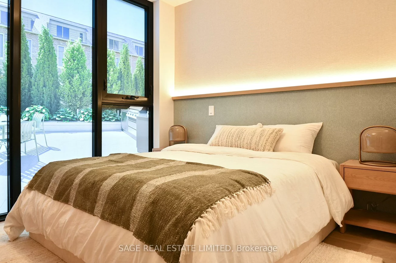 109, Erskine, Mount Pleasant West, Toronto