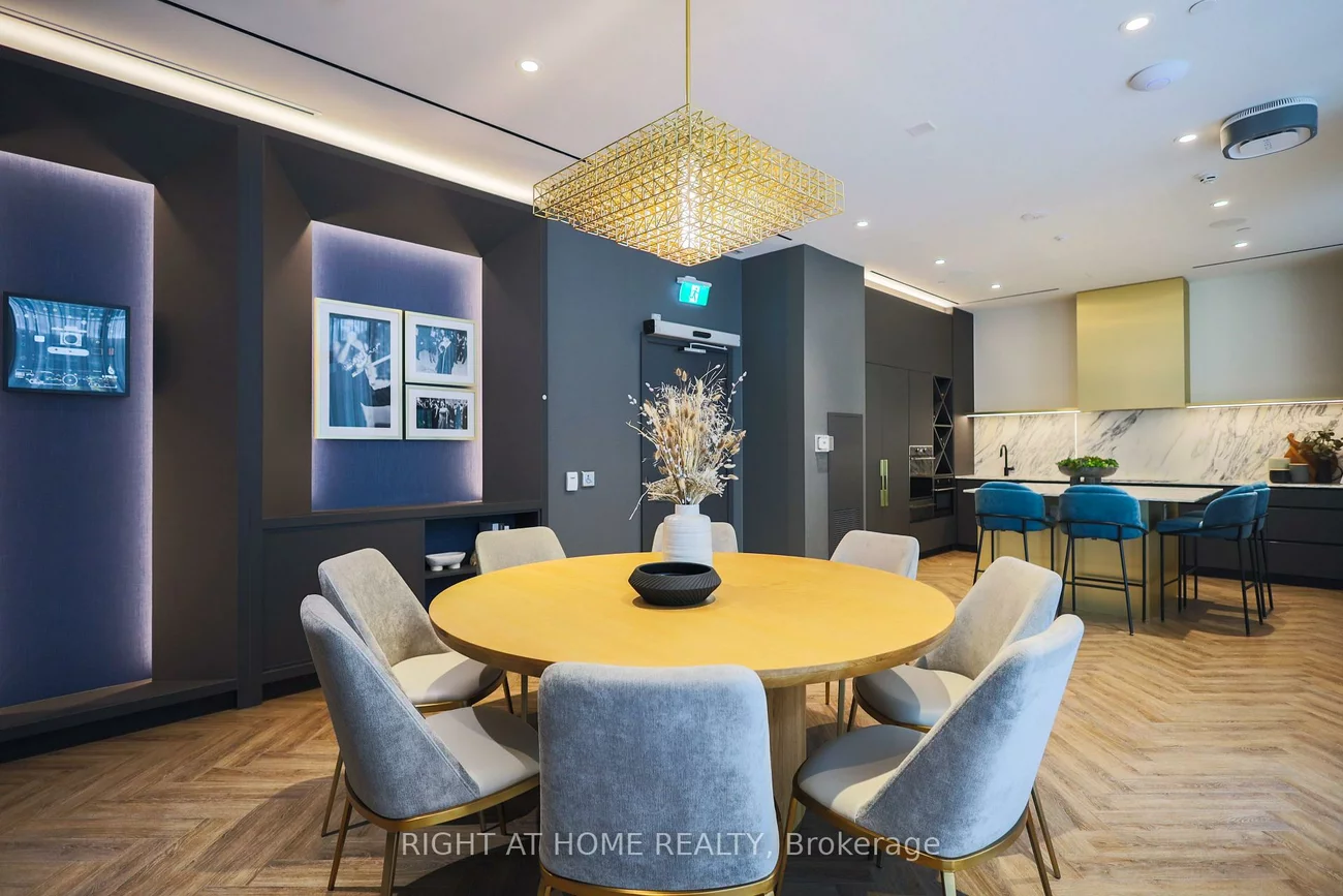 500, Dupont, Annex, Toronto