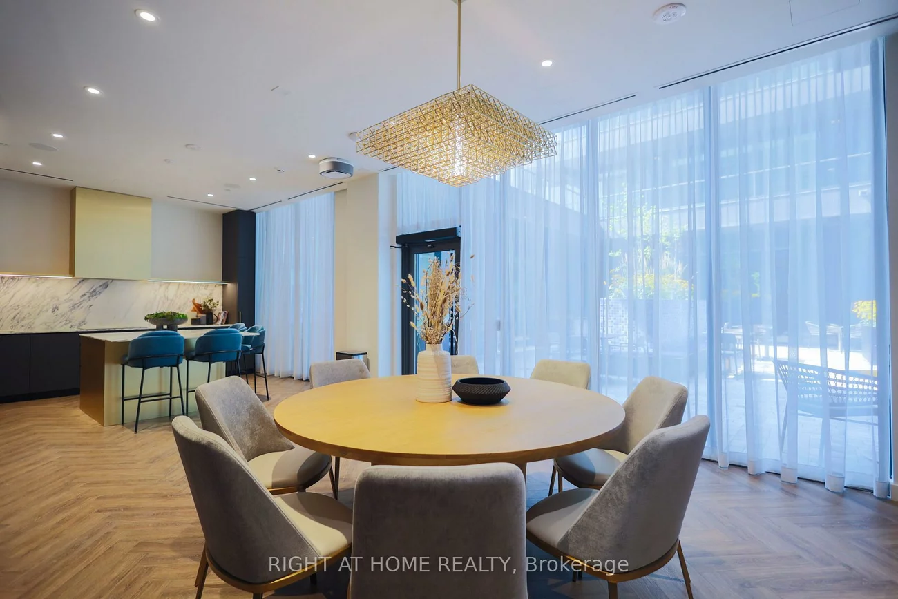 500, Dupont, Annex, Toronto