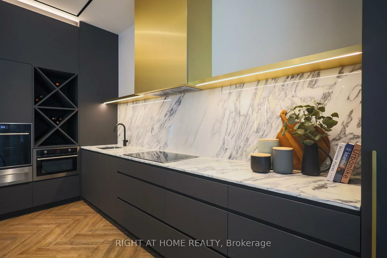 500, Dupont, Annex, Toronto