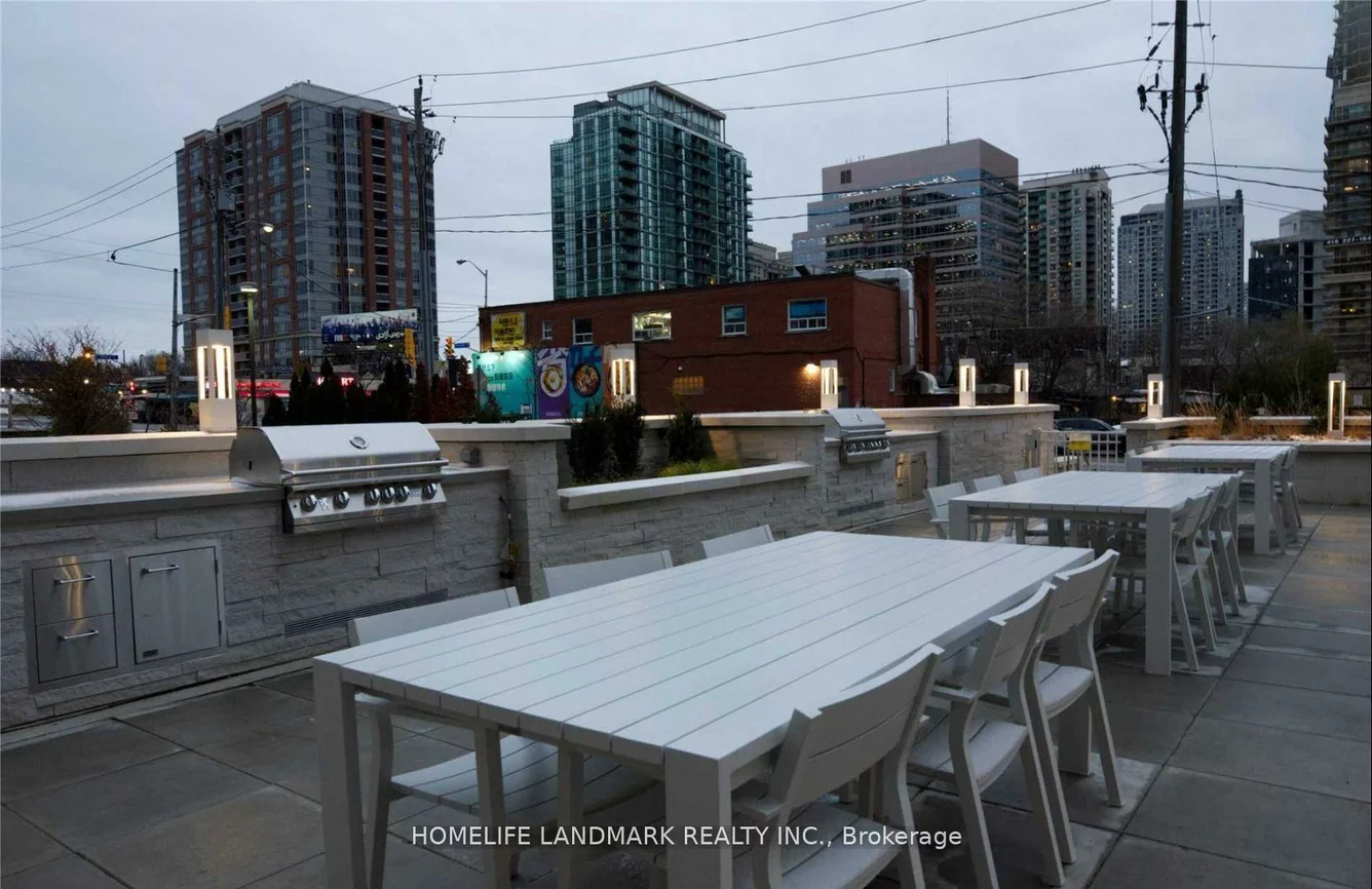 75, Canterbury, Willowdale West, Toronto