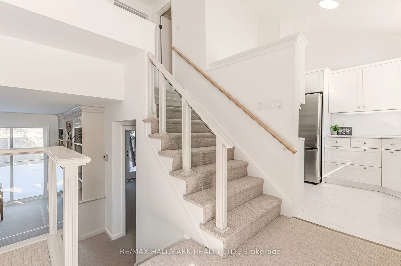 16, Burdock, Banbury-Don Mills, Toronto