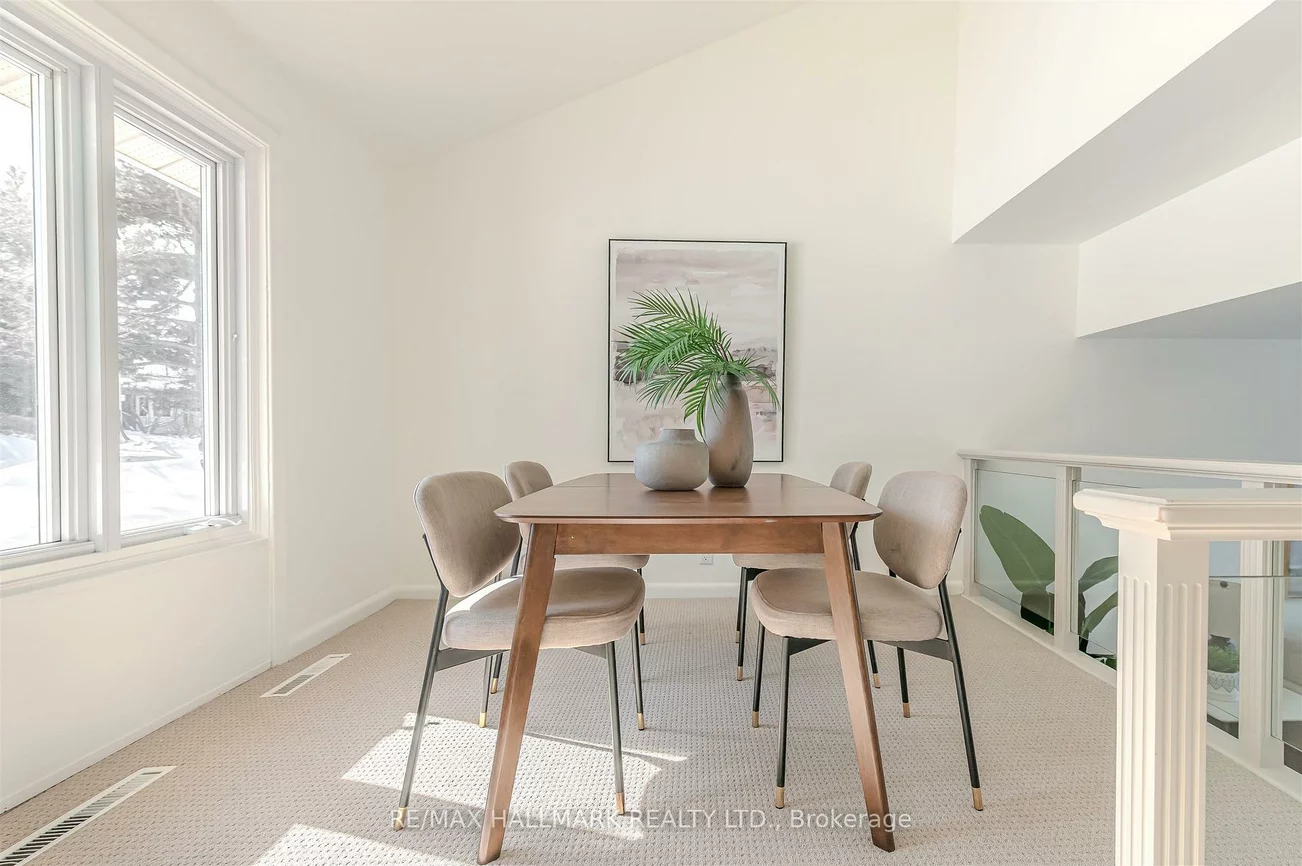 16, Burdock, Banbury-Don Mills, Toronto