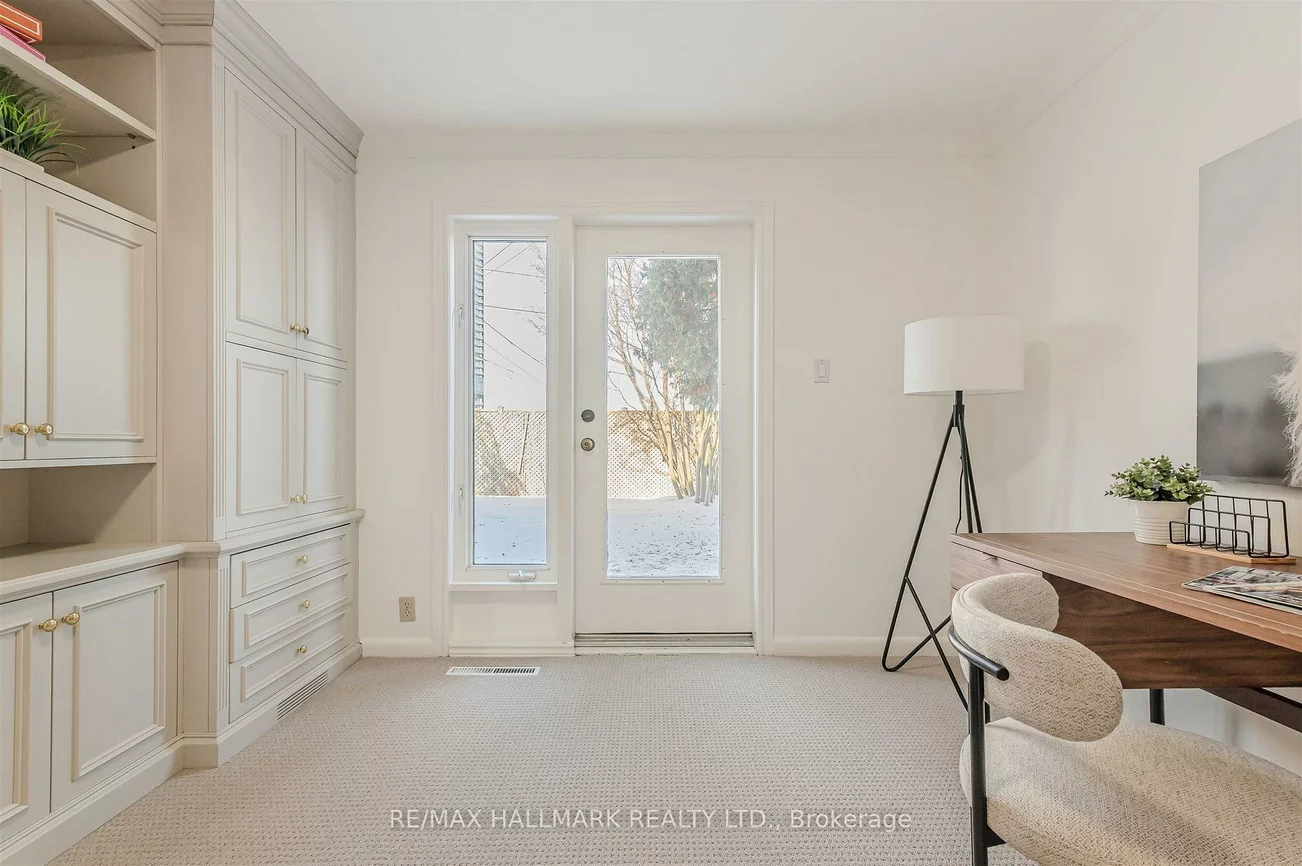 16, Burdock, Banbury-Don Mills, Toronto