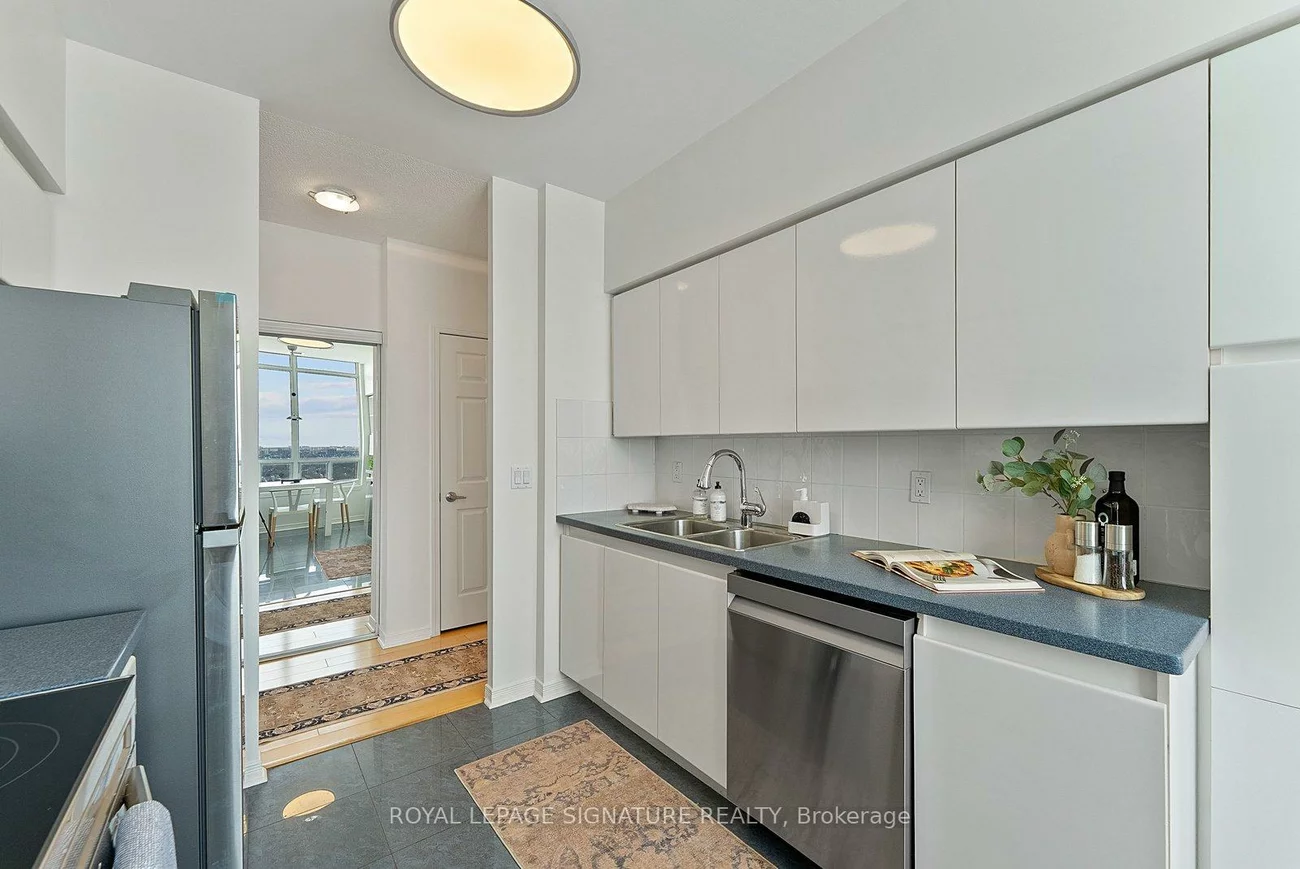 8, Hillcrest, Willowdale East, Toronto