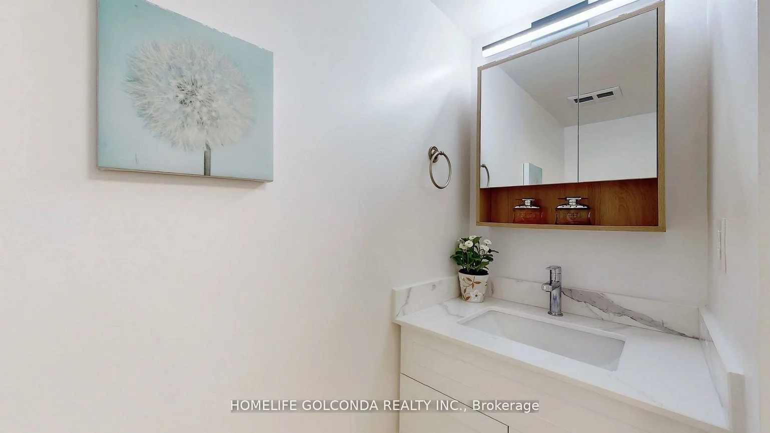 889, Bay, Bay Street Corridor, Toronto