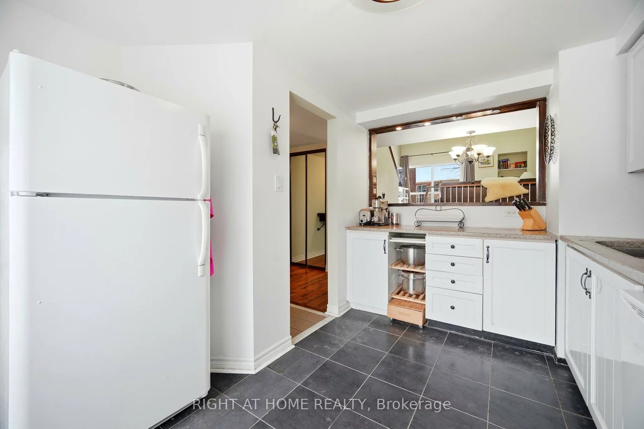 94, Dutch Myrtle, Banbury-Don Mills, Toronto