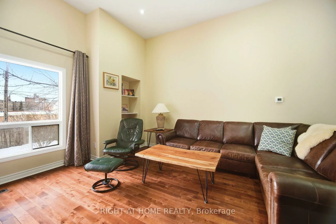94, Dutch Myrtle, Banbury-Don Mills, Toronto