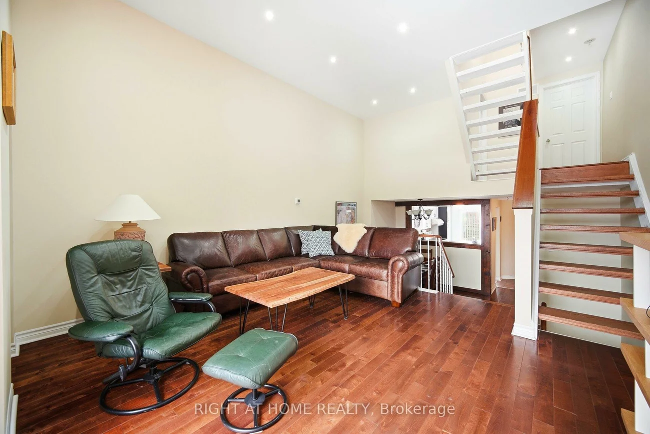 94, Dutch Myrtle, Banbury-Don Mills, Toronto