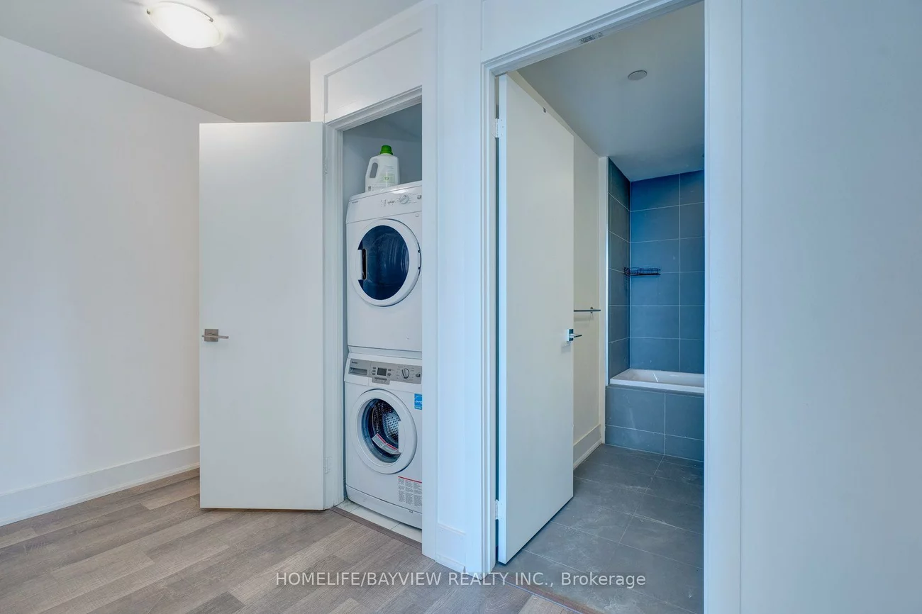 32, Davenport, Annex, Toronto