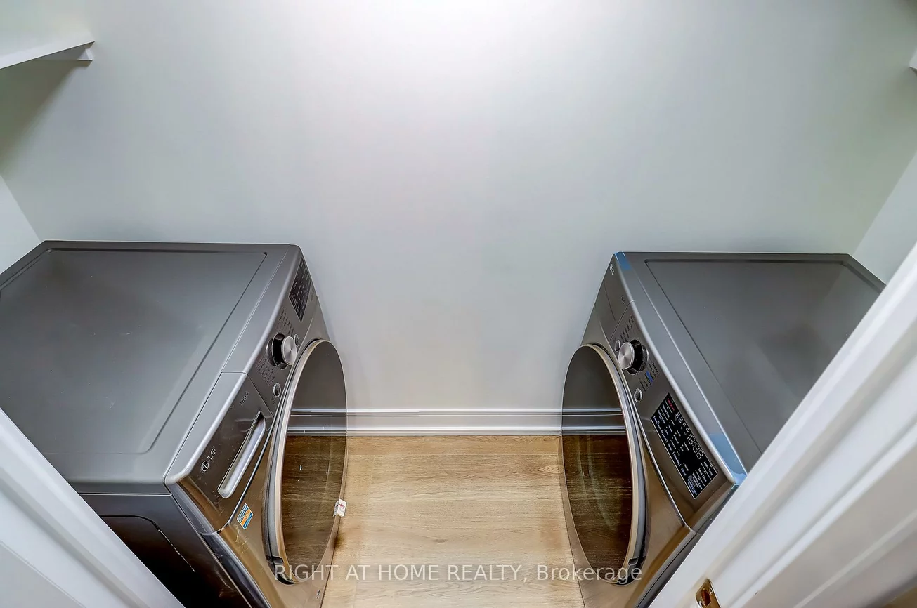 130, Carlton, Cabbagetown-South St. James Town, Toronto