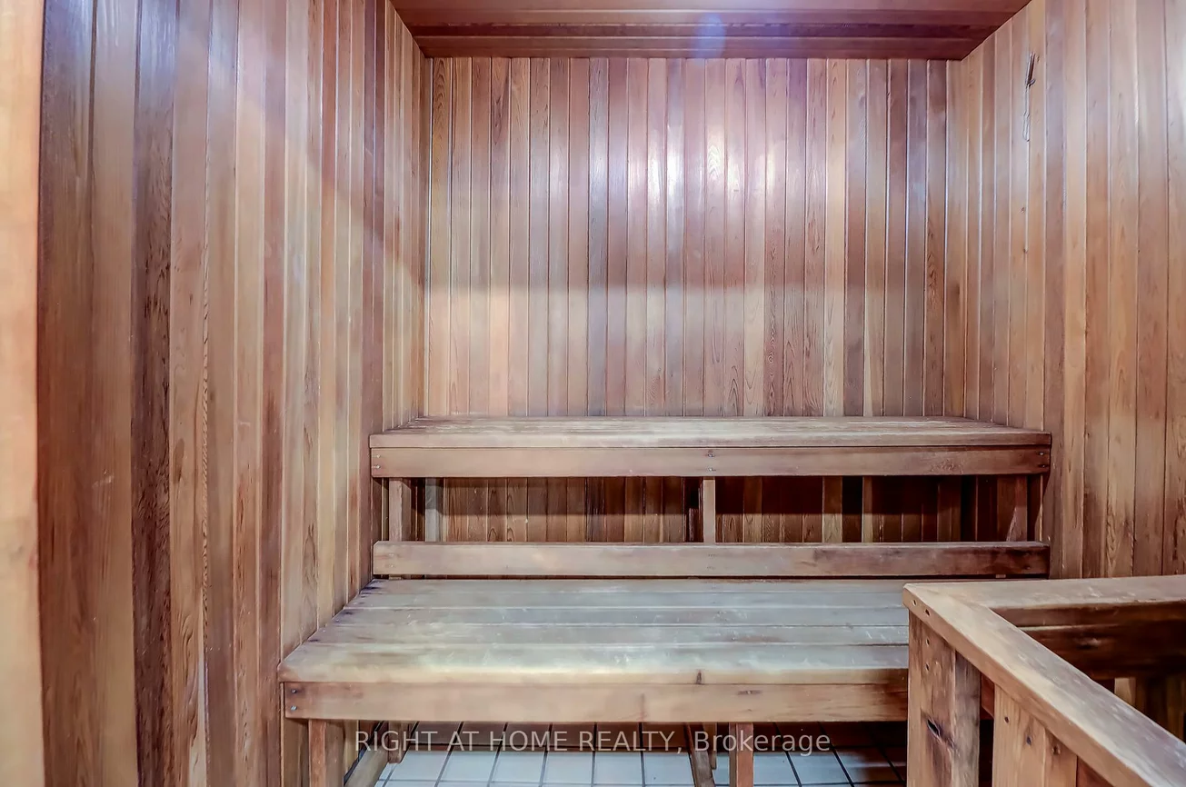 130, Carlton, Cabbagetown-South St. James Town, Toronto