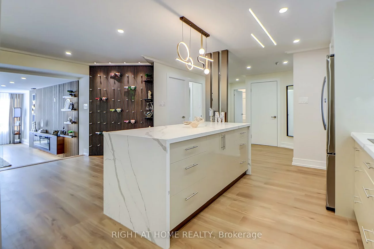 130, Carlton, Cabbagetown-South St. James Town, Toronto