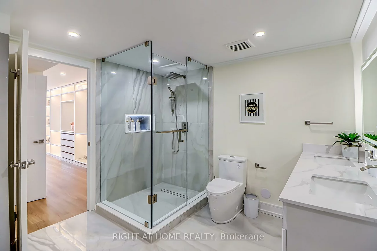 130, Carlton, Cabbagetown-South St. James Town, Toronto