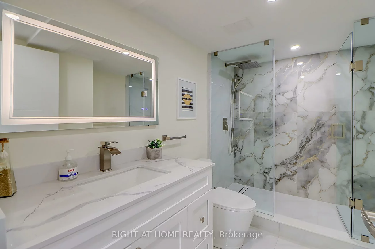 130, Carlton, Cabbagetown-South St. James Town, Toronto