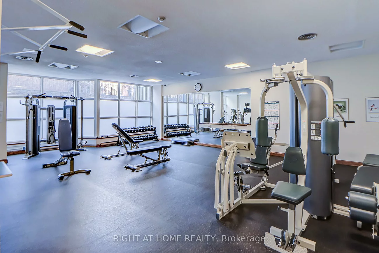 130, Carlton, Cabbagetown-South St. James Town, Toronto