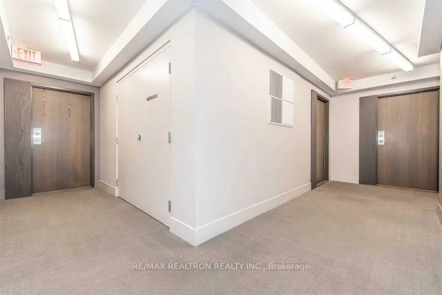 68, Abell, Little Portugal, Toronto