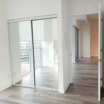 5180, Yonge, Willowdale West, Toronto