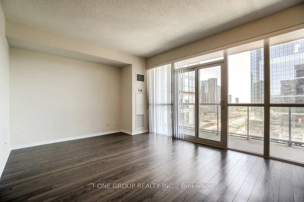 352, Front, Waterfront Communities C1, Toronto