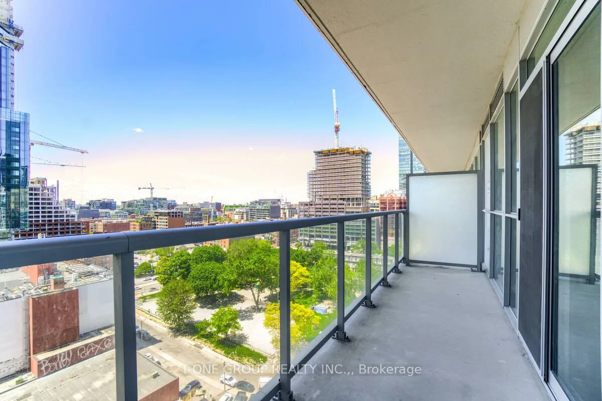 352, Front, Waterfront Communities C1, Toronto