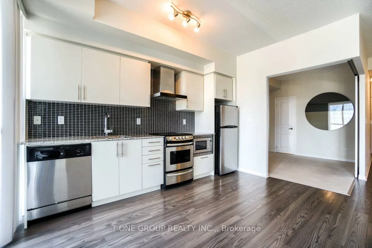 352, Front, Waterfront Communities C1, Toronto