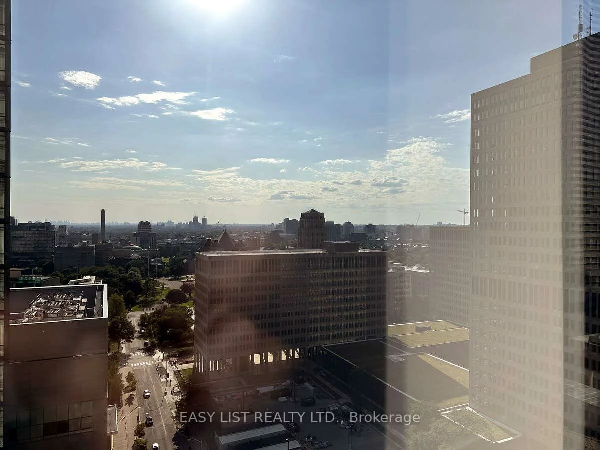 37, Grosvenor, Bay Street Corridor, Toronto