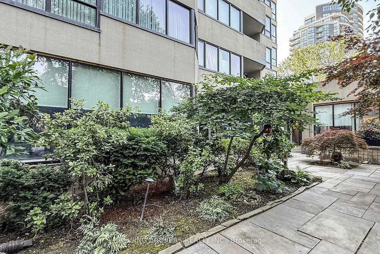 65, Spring Garden, Willowdale East, Toronto