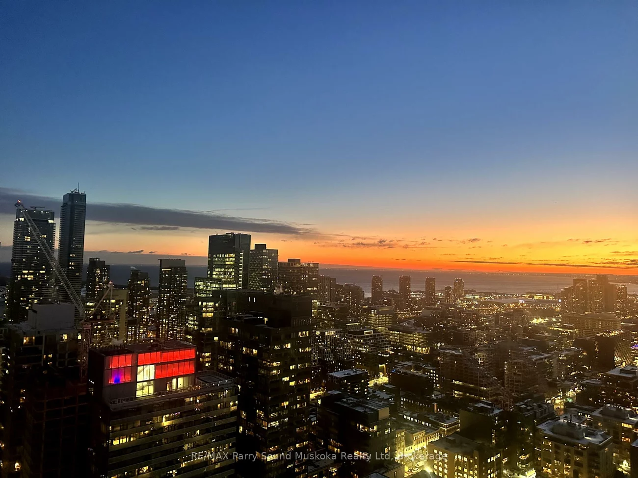 108, Peter, Waterfront Communities C1, Toronto